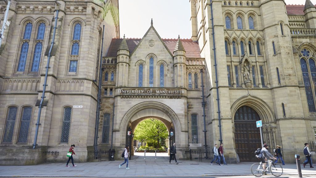 موسسه مهاجرتی بالمن تراول | Bویزا، اقامت و مهاجرت - برترین دانشگاه های انگلستان: راهنمای جامع برای انتخاب بهترین دانشگاه‌ها